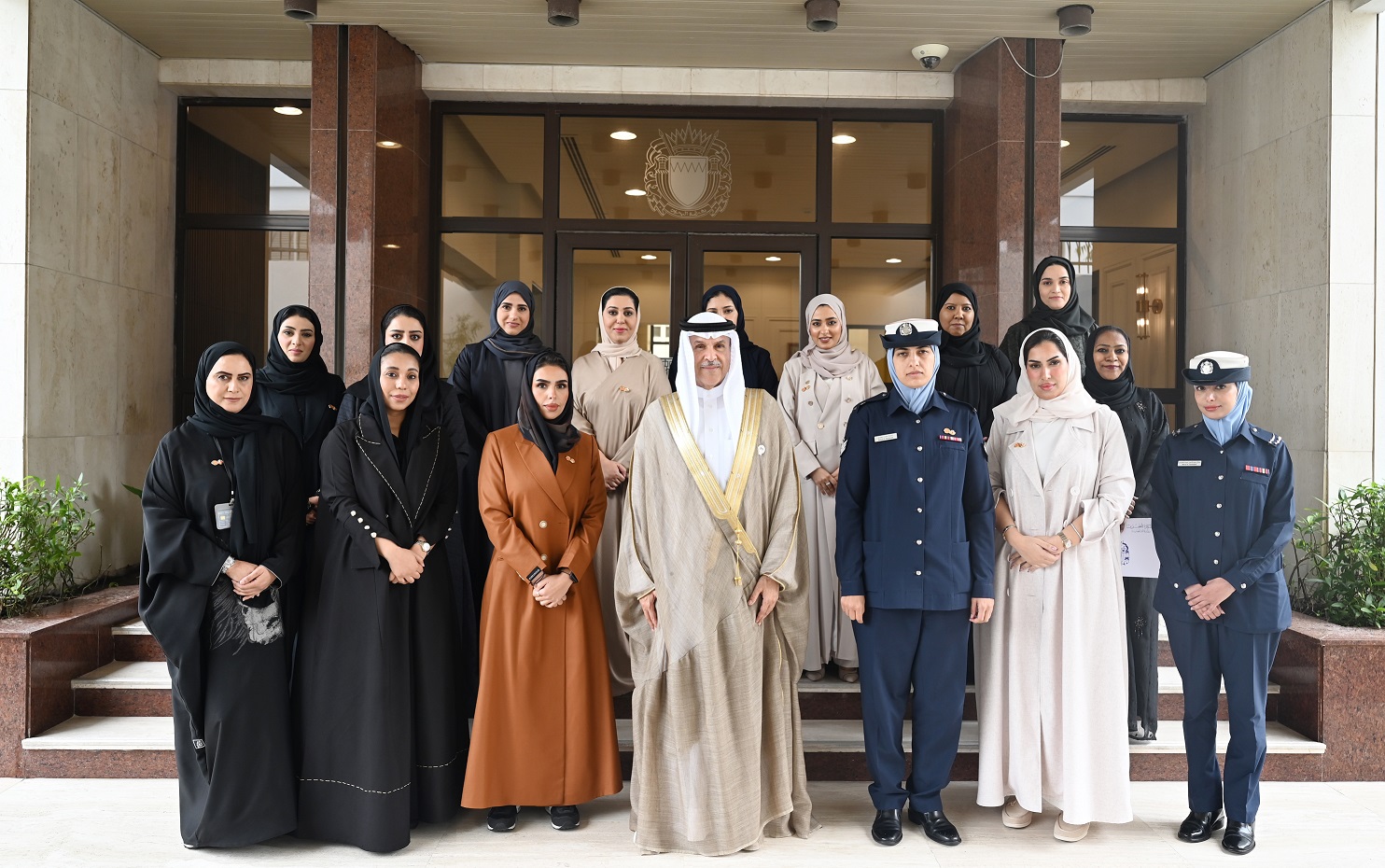 هشام بن عبدالرحمن يشيد بمنتسبات شئون الجنسية والجوازات والإقامة وتميزهن في مختلف الإدارات<